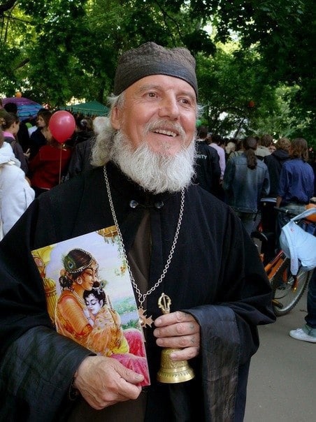 Православный батюшка и Веды