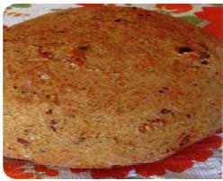 Хлеб с финиками и орехами