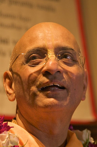 Духовная музыка H.H. Bhakti Charu Swami «Krishna Bhavanamritam» Духовная музыка H.H. Bhakti Charu Swami «Krishna Bhavanamritam»